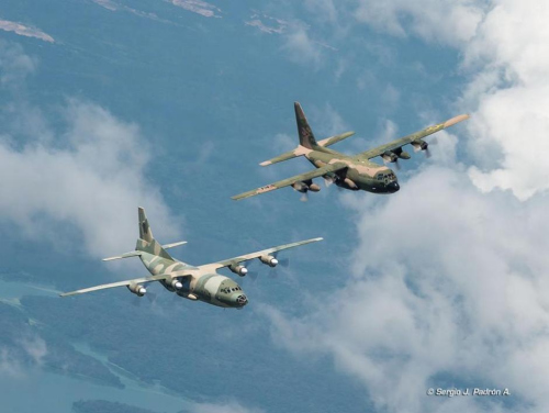 ίվй-8C-130(ͼ)