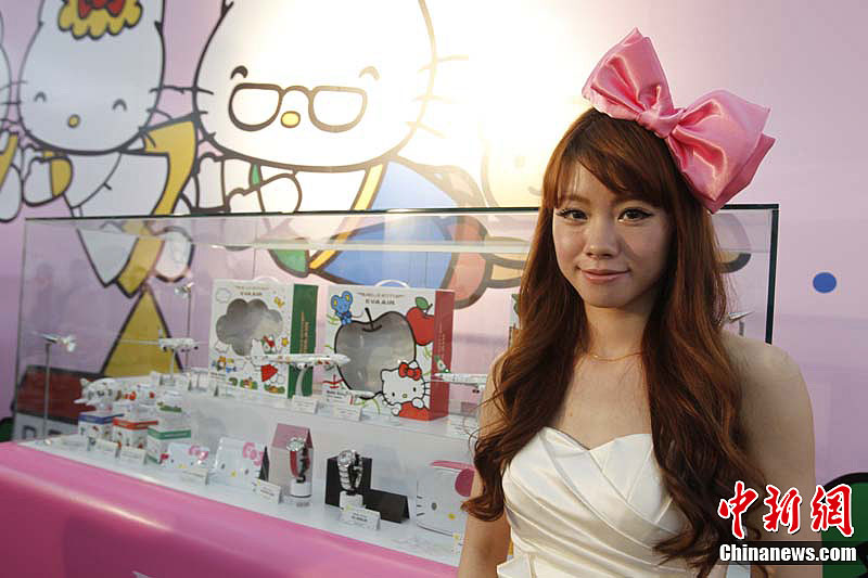 ̨峤ٺHello Kittyʻ״ִ